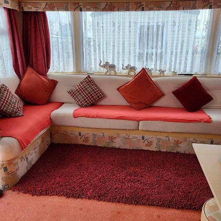 Отель Kerrys Place, 75 Sealands Caravan Site, Ingoldmells 6 Berth Экстерьер фото