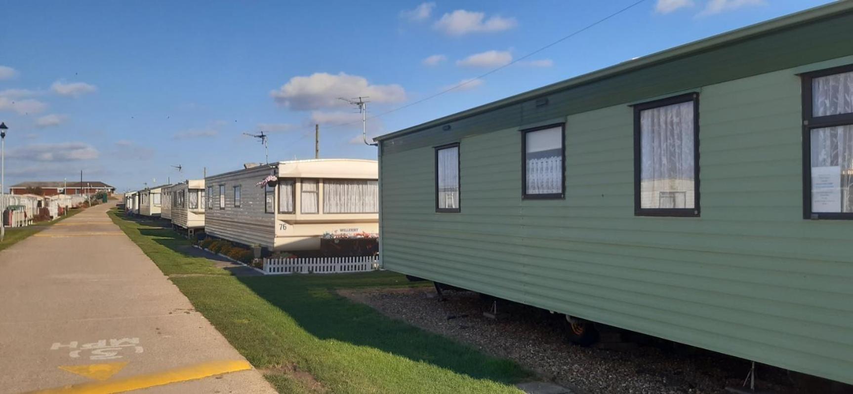 Отель Kerrys Place, 75 Sealands Caravan Site, Ingoldmells 6 Berth Экстерьер фото